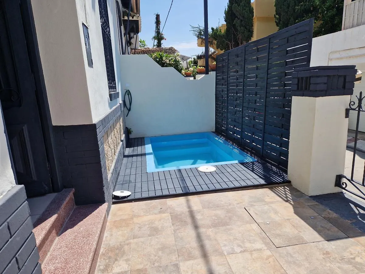 말라가 Del Parque Flats Balneario De Pina 빌라